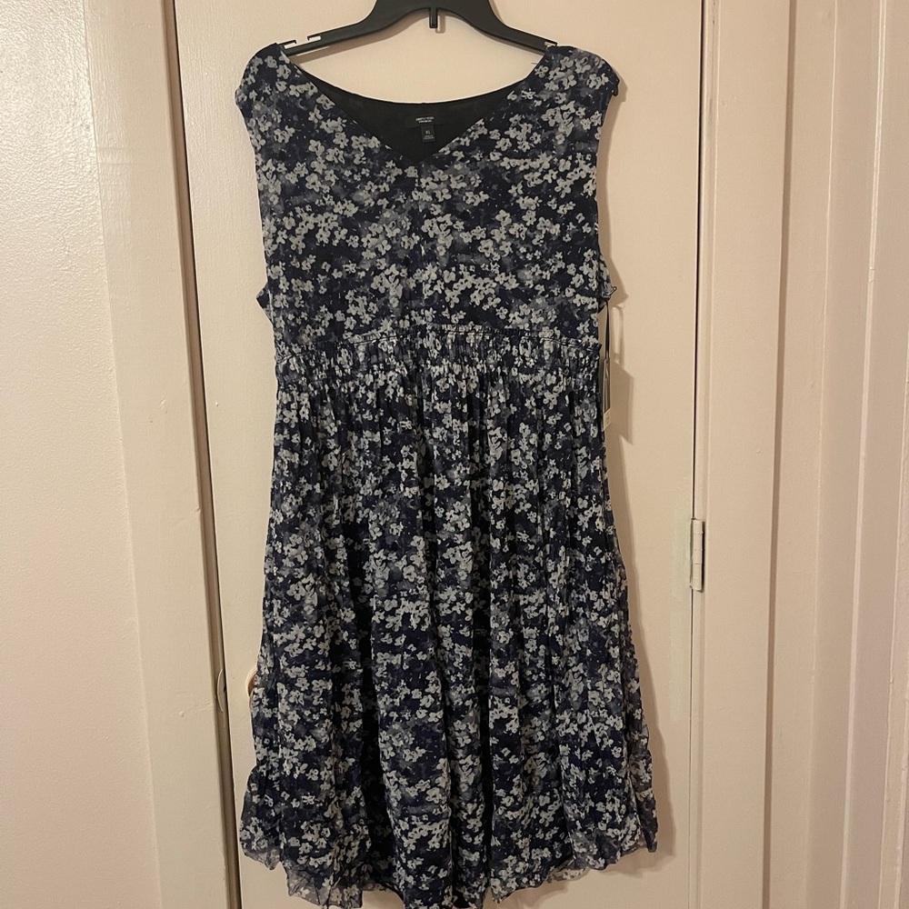 Simply Vera Wang Dress